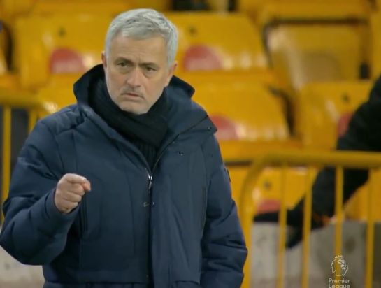 篮球火箭助教临场指挥表现亮眼（火箭助教临场指挥出色）