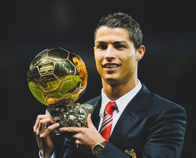 米纳拉：17岁被造谣成42岁，诽谤与谣言摧毁了我的职业生涯（米纳拉自述：17岁却被传成42岁，谣言与诽谤如何摧毁了我的职业生涯）